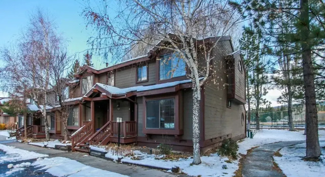1899- Knotty Pine - Big Bear Lake Retreat 3 Bedroom Home by RedAwning