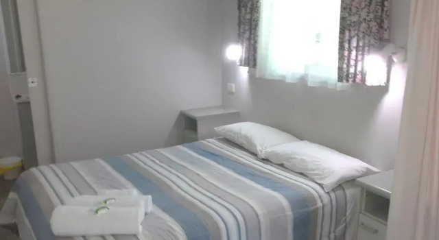 Flying Fish Point Tourist Park, Book Hotel Innisfail Queensland