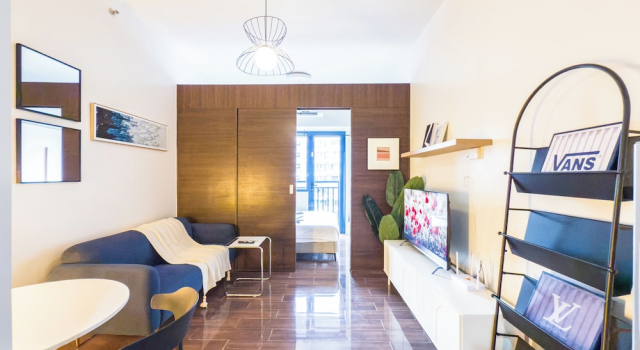 Номер Standard с балконом GemstoneBR in SMDC Air Residences