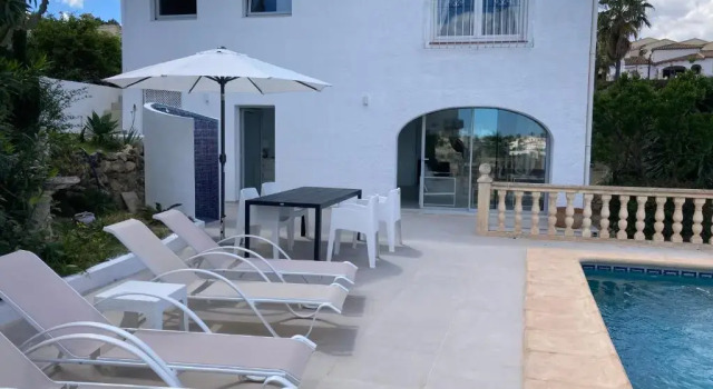Вилла Villa mit privatem Pool 10 Minuten vom Strand mit kostenlosen WiFi