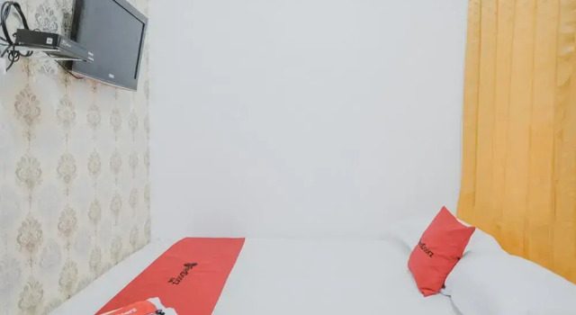 RedDoorz Syariah near Mall Boemi Kedaton Lampung, Book Hotel Bandar Lampung Sumatra