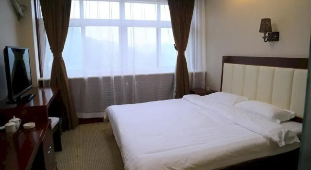 Dalian Jinda Hotel, Book Hotel Dalian 