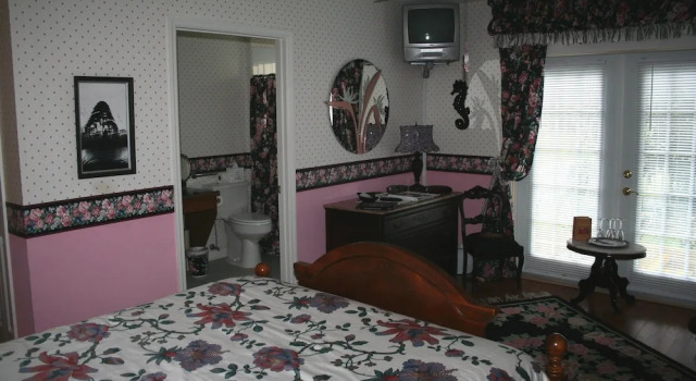 Двухместный номер Superior c 1 комнатой Heron Cay Lakeview Bed & Breakfast
