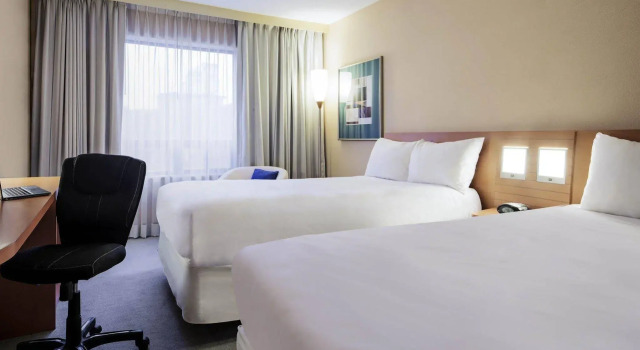 DoubleTree by Hilton Ottawa Downtown