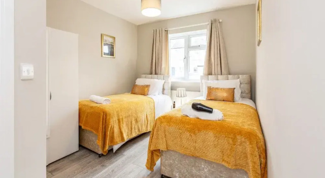 HiikotsHomes - Dartford, Забронировать Гостевой дом Дартфорд Кент