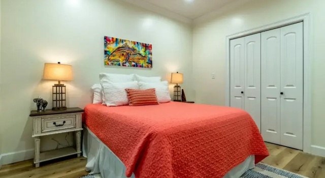 Коттедж At Last - 1011 Marquette Pl 4 Bedroom Home by RedAwning