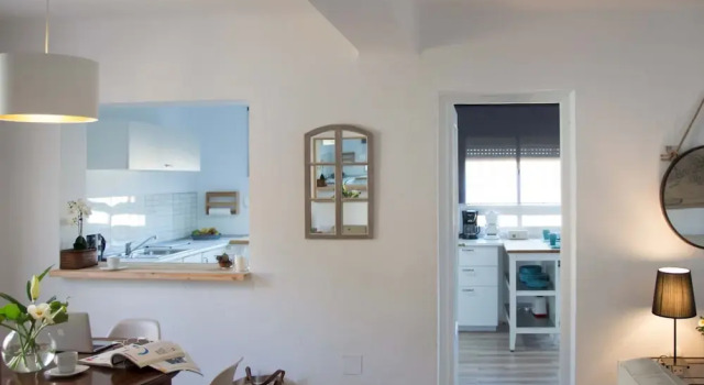 Charming Orchard Villa, Забронировать Вилла Отели Торремолинос с парковкой, рядом с Культурный центр им. Пабло Руиса Пикассо, Парковка