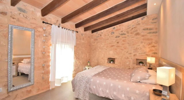 Finca Can Xesquet Camí de Morell 169 by MCharme, Book Hotel Ses Salines Majorca
