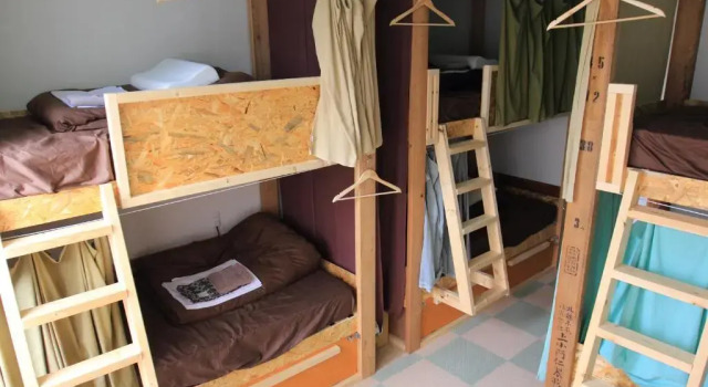 Кровать в общем номере Good Trip Hostel & Bar