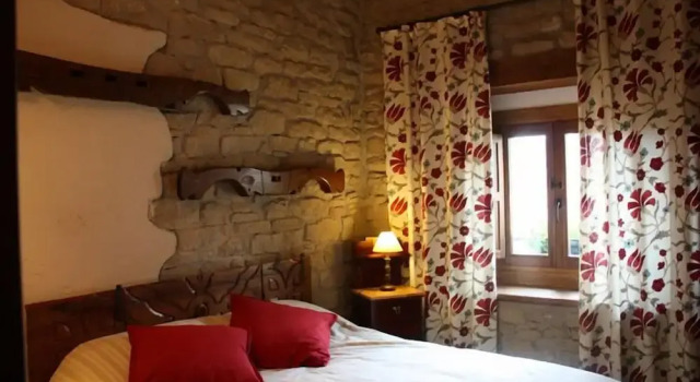CASA RURAL FERNANDOEGEA, Réserver Maison de vacances Cottages à Navarre, Cottage