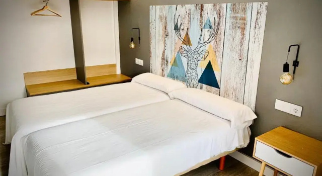 Двухместный номер Deluxe Ciudad de Jaca