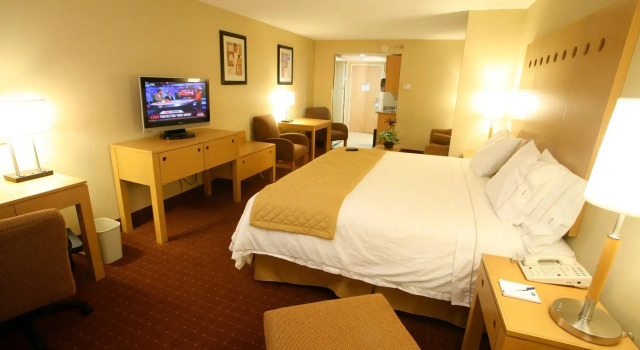 Двухместный люкс Holiday Inn Express Saltillo Zona Aeropuerto by IHG