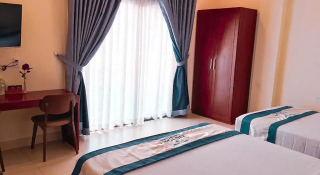 Четырёхместный номер Standard с балконом Victory Airport Hotel