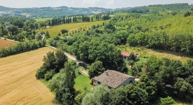 Tiglio Charming Apartment in Italy for 2 People, Book Apartment Gubbio Umbria