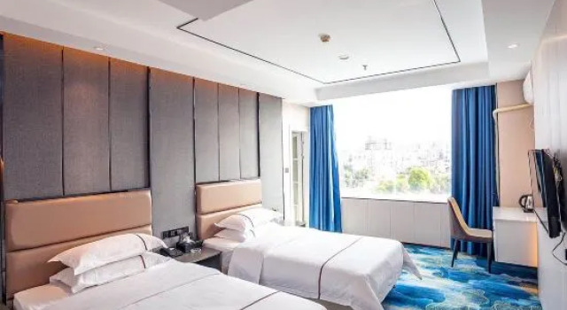 Yili Hotel, Rezerwuj Hotel Hotele w Jiangmen z parkingiem, Parking