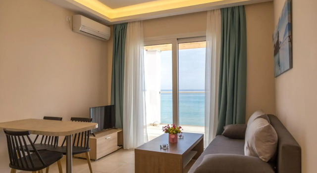 Laura Beach House, Забронировать Отель Отели Катастарион 4 звезды, 4*