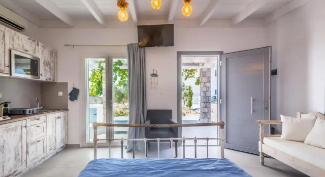 Kristens Studio & Apartments, Забронировать Апартаменты/квартира Отели Парос с парковкой, Парковка