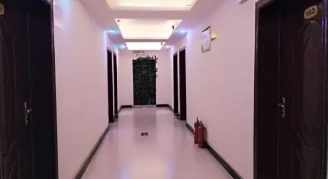 Xinzheng Qiandu Hotel, Book Hotel Zhengzhou Henan