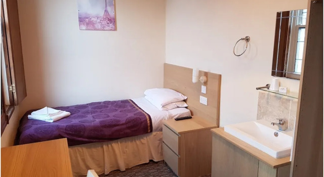 Одноместный номер Standard Bridge Guest House