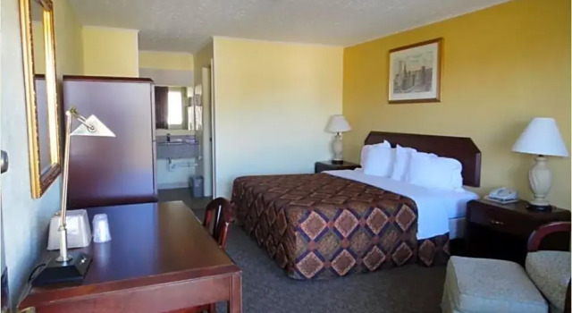 Номер Standard Lake Logan Inn