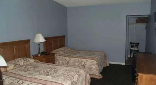 Villa Motel, Rezervovat Motel Clarksburg 