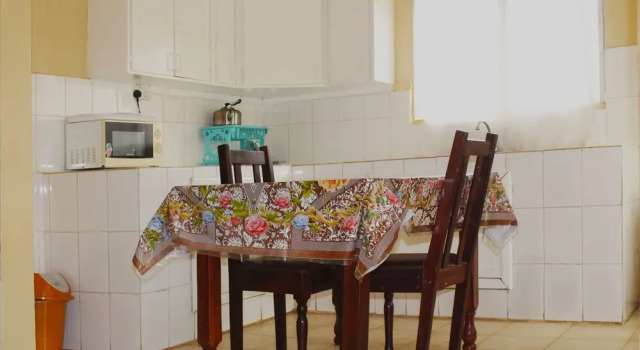 Четырёхместные апартаменты с видом на сад Harmony house apartments