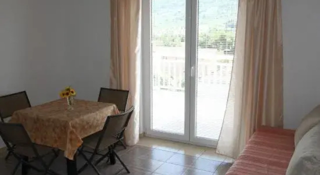 Apartments Priko, Prenota Appartamento Hotel a Croatian Islands con piscina, Piscina