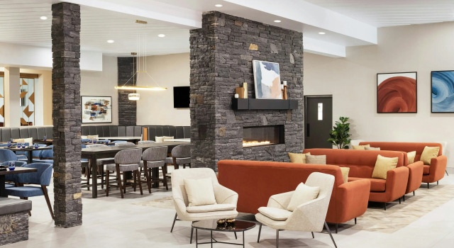 Delta Hotels by Marriott Grande Prairie Airport, Rezerwuj Hotel Grande Prairie Northern Alberta
