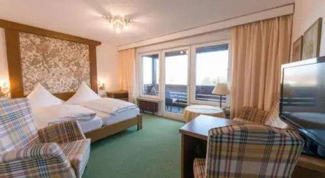 Hotel St. Ulrich Garni, Reserva ahora Hotel Hoteles en Ottobeuren con piscina, Piscina