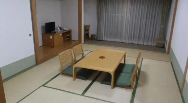Shinshinotsu-Onsen Tappu No Yu, Boek Hotel Hotels in Douou met parkeren, Parkeren