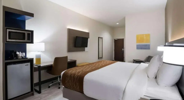 Номер Standard Comfort Inn & Suites Victoria North