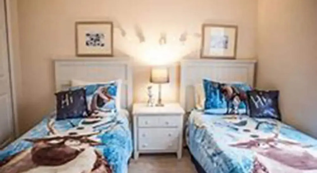 This Wonderful 4 Bedroom House Located on the Lake Wilson Preserve