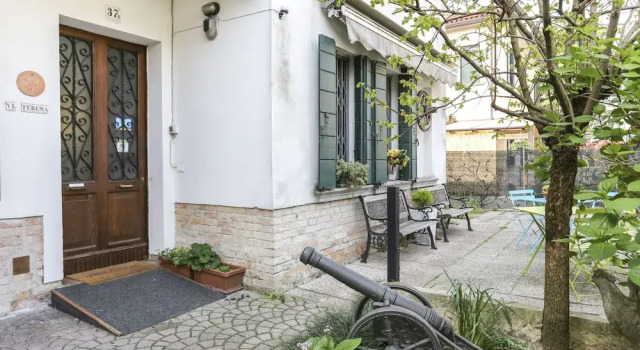 Villa Teresa, Забронировать Отель «постель и завтрак» Отели Местре с парковкой, Парковка