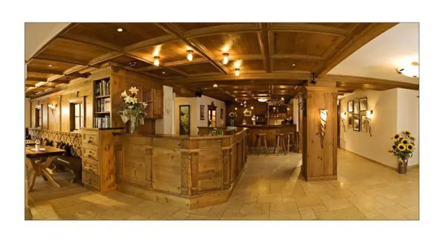 Hotel Jägerhof, Rezerwuj Hotel Hotele w Tyrol z parkingiem, Parking