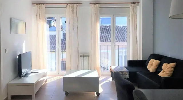 APARTAMENTO EN EL CENTRO DE RONDA, Забронировать Апартаменты/квартира Отели Ронда с парковкой, рядом с Casa Palacio de los Condes de la Conquista., Парковка