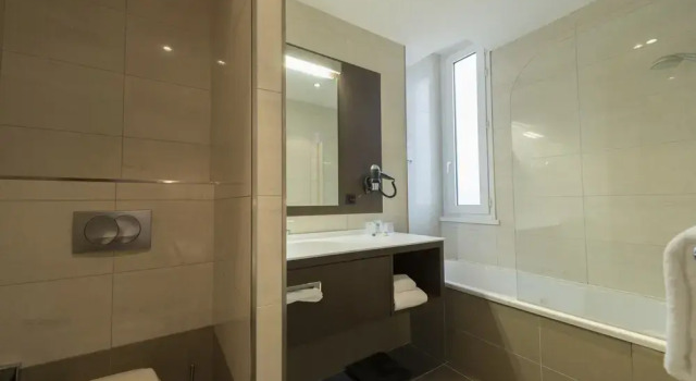 Двухместный номер Executive с балконом Hôtel Bristol