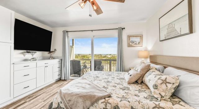 Oceanfront St Helena Island Condo w/ Beach Access!, Rezerwuj Apartament Apartamenty w Hunting Island, Apartament