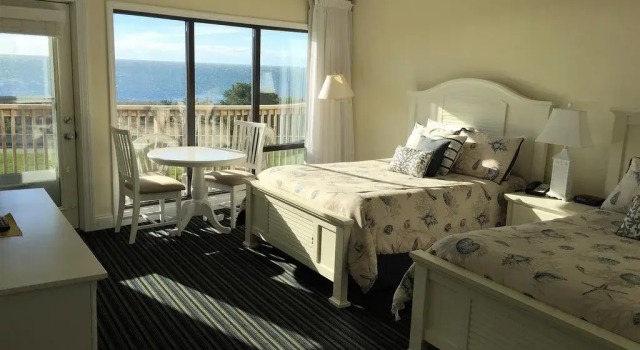 Surf & Sand Beach Motel, Забронировать Мотель Отели Ярмут 3 звезды, рядом с Спортивный центр Bass River Sports World, 3*