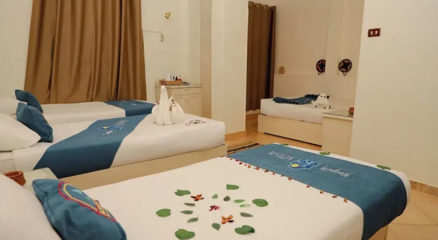 Кровать в общем номере (мужской номер) Ekadolli Nubian house- by kerma hospitality