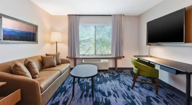 Четырёхместный люкс Fairfield Inn & Suites by Marriott Goshen