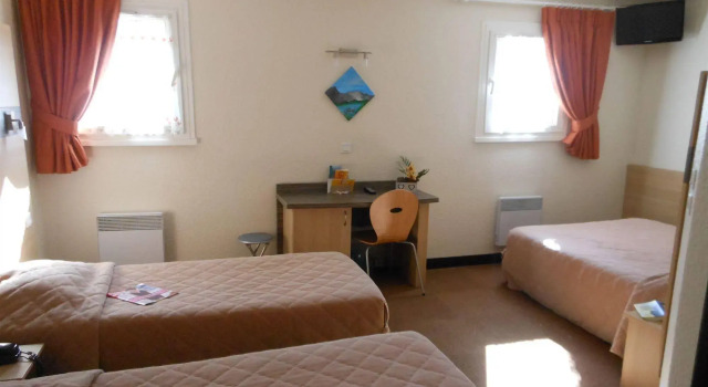 Hotel The Originals Annecy Nord (ex P'tit-Dej Hotel), 预订 酒店 维哩乐佩卢 上萨瓦