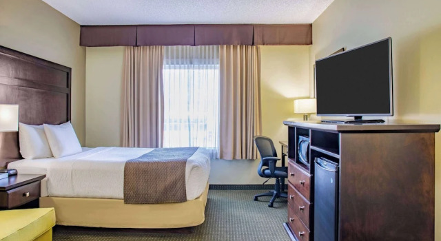 Номер Deluxe Days Inn by Wyndham Cranbrook Conference Centre