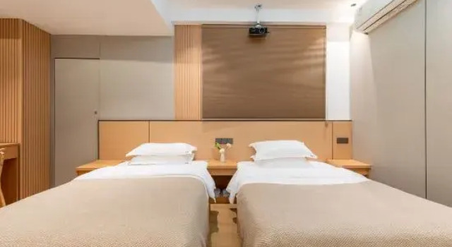 Семейный люкс с 2 комнатами с видом на город Asia Hyatt Hotel Chongqing Jiefangbei Hongyadong Branch