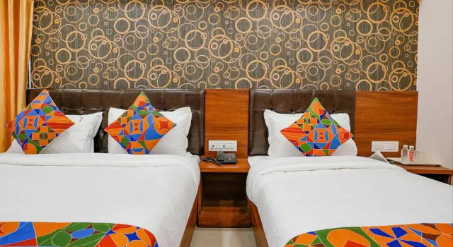 Номер Standard FabExpress Alive - Nr Juhu Beach
