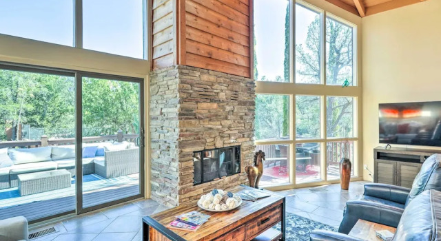 Mountain-view Deck: Bright Sedona Home