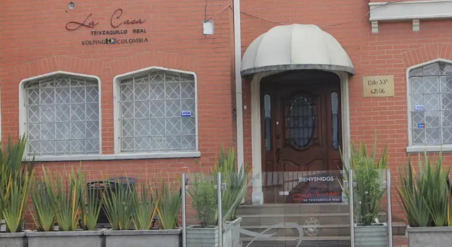 Casa Teivzaquillo Real, Забронировать Отель Отели Богота с парковкой, рядом с Jorge Eliecer Gaitan Museum, Парковка