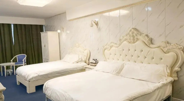 Трёхместный номер Standard HOTEL AVIACIOn