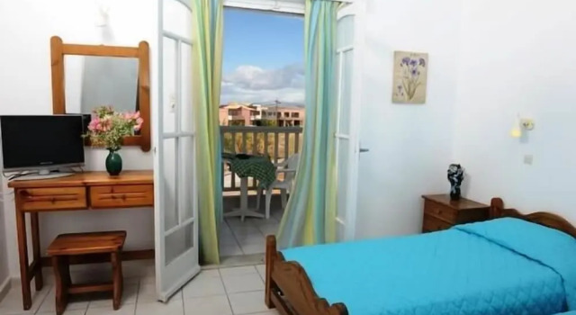 Kamaria Apartments