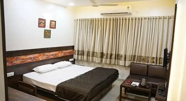 Fabhotel Rajdhani Ii, Забронировать Отель Отели штата Махараштры 3 звезды, 3*