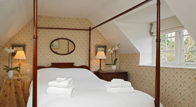 Wychwood Cottage, Забронировать Дом для отпуска Отели Котсуолда с бассейном, Бассейн